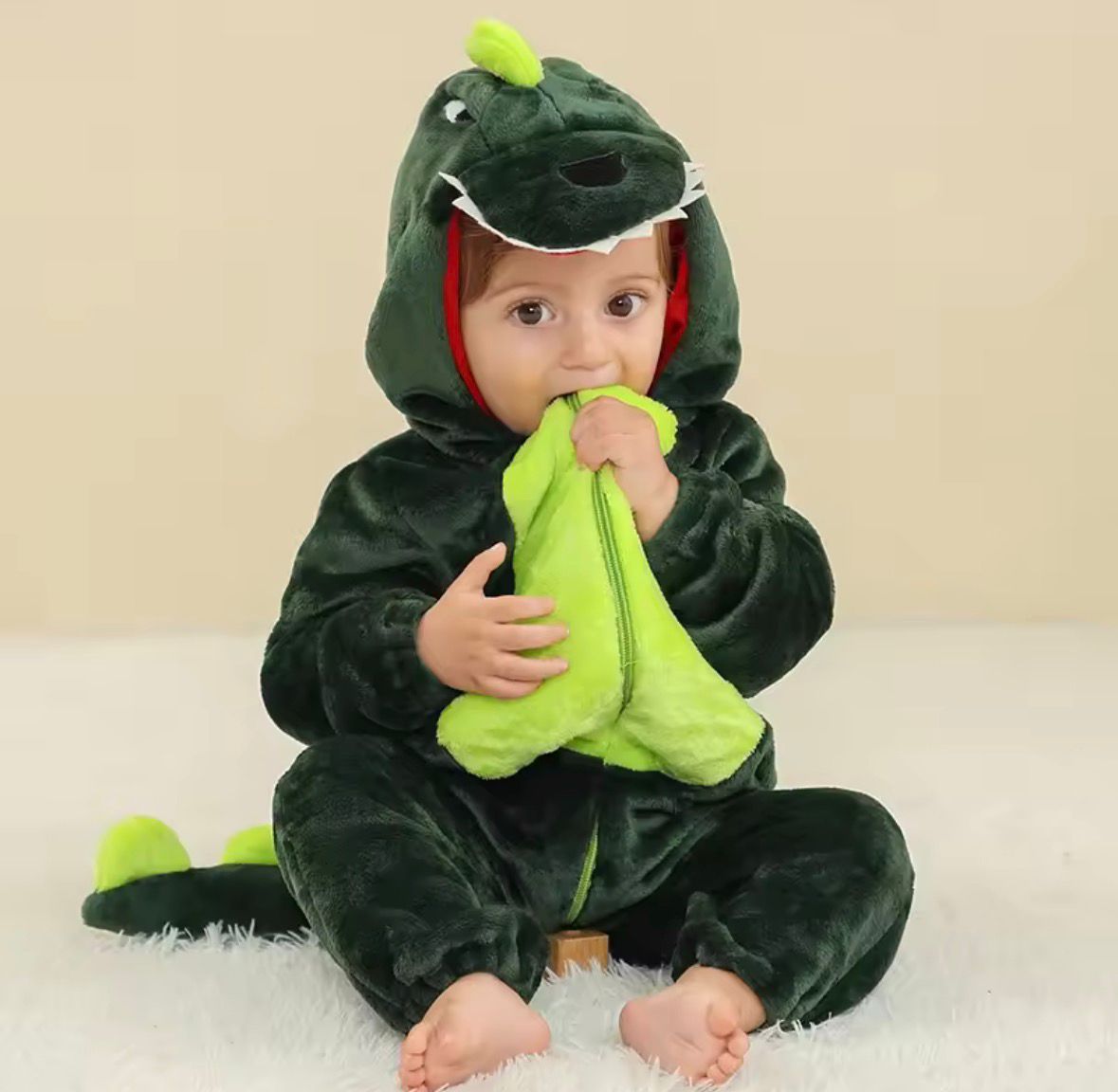 Kuscheliger Plüsch-Overall für Babys & Kleinkinder: warm gefüttert, kapuze mit Ohren