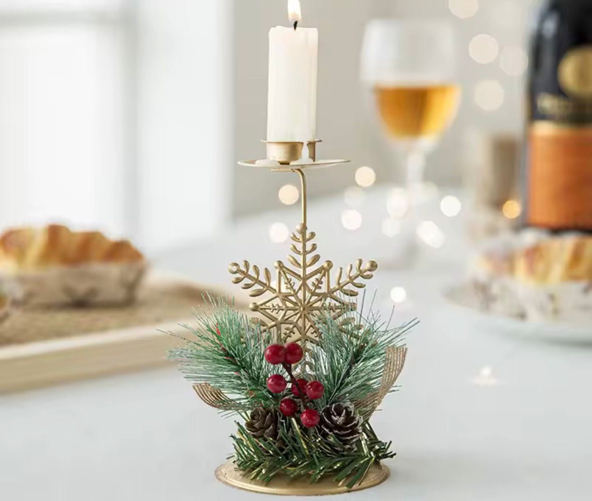 Goldene Weihnachts-Kerzenhalter 🕯️✨ – edler Look, stabil