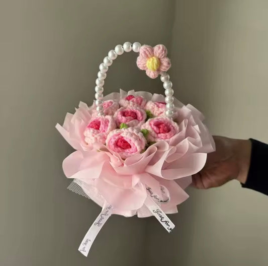 Handgefertigter Häkel-Blumenkorb „Everlasting Bloom“