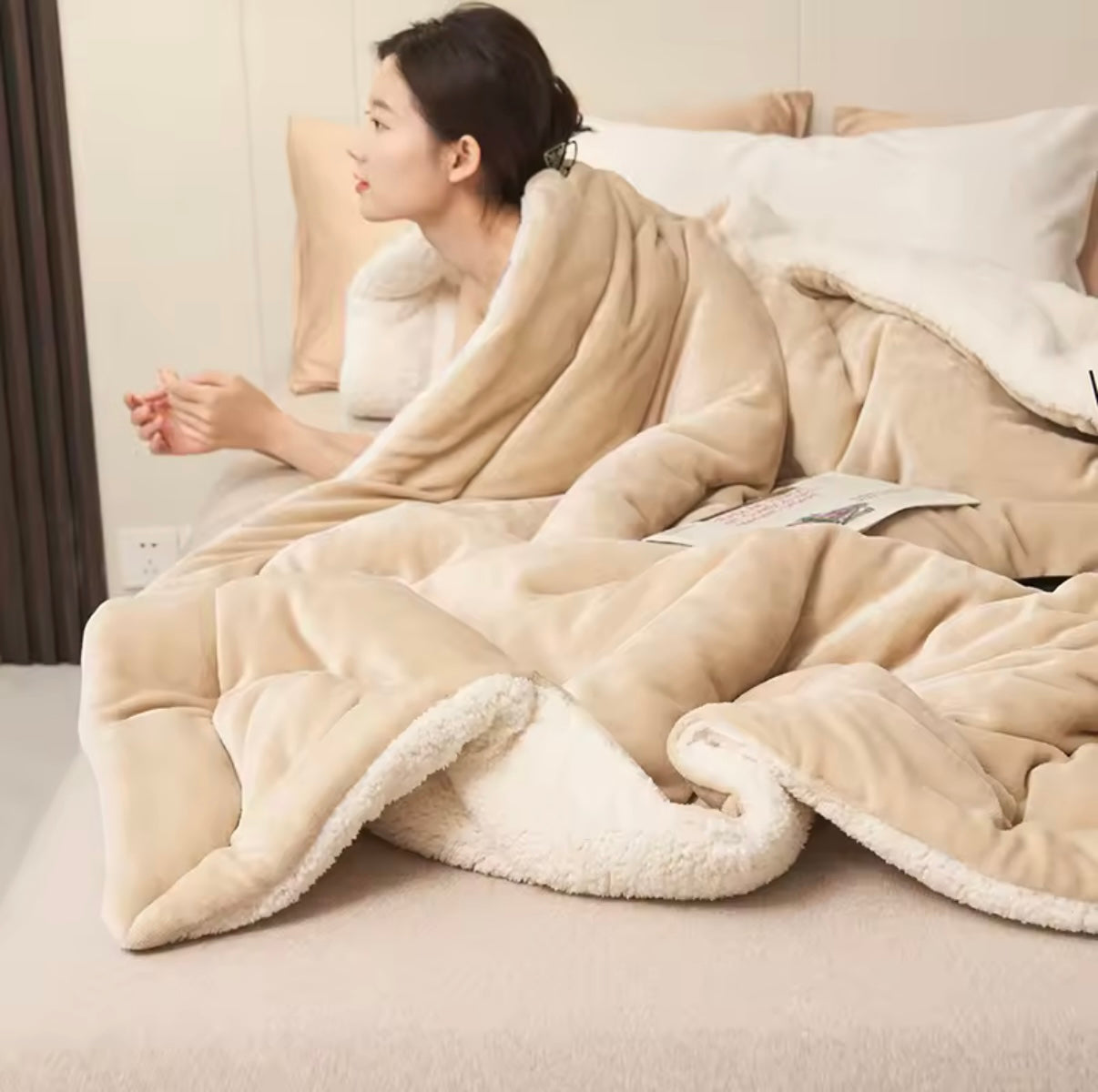 Superweich einkuscheln – die Lammwolle-Plüschdecke