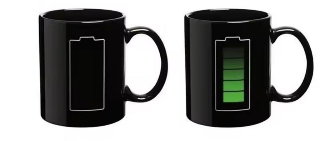 Farbwechsel-Tasse „Battery“ – 330 ml Keramik, lädt bei heißem Getränk